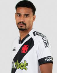 Gabriel Dias :: Photos :: playmakerstats.com