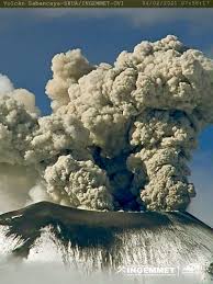 Vigorous activity and a meteor 30th january 2021 @ 4:14 local time. Global Volcanism Program Sabancaya