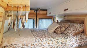 Comment faire tenir un lit et un canapé dans un renaud master ? Pourquoi Ce Blog Sur L Amenagement De Fourgon