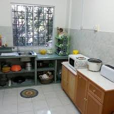 Namun, bukan berarti tak mungkin untuk wujudkan desain dapur mungil terbaik yang tak hanya mampu mengakomodir semua kebutuhanmu tapi juga tetap terlihat menarik dan estetik. Desain Dapur Mungil Unit Cek Bahan Bangunan
