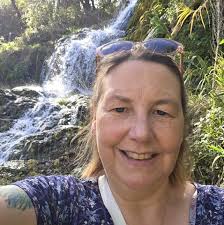 Can people with rheumatoid arthritis, fibromyalgia, eczema, hashimoto's,  and sjogren's get tattoos?