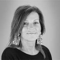 Elizabeth Minton Email & Phone Number