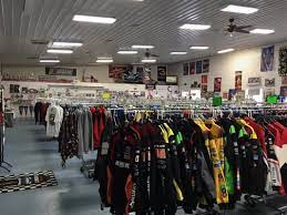 How far does tracy need to move from the starting position to reach the right side of the canvas? J P Nascar Outlet 224 Peavine Rd Crossville Tn Apparel Garments Retail Mapquest