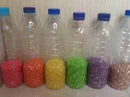 Potonglah botol menjadi dua bagian, lalu gabungkan kembali seperti gambar diatas. Kegiatan Rumah Semakin Seru Dengan Alat Musik Dari Barang Bekas Hanyaberbagi