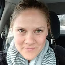 Rachel Hollis in stage. One of the most amazing public speaker, coach and a  darn good dancer. thank you Arbonne for making this happen #rachelhollis  #rachelhollisxbusinesscoaching #arbonne #selfhelp #live