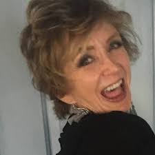 who is a good hairstylist in the villages?