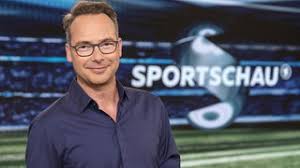 Gerhard delling will nach 30 jahren etwas neues. Sportschau Die Moderatoren Moderator Innen Tv Sportschau De