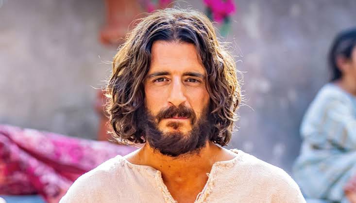 To interpret Jesus, I always start by praying" - Omnes
