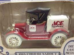 Vintage Ertl 1918 Ford Coin Bank Ace Hardware Die Cast Metal 1 25 Made In Usa Coin Bank Ertl Diecast