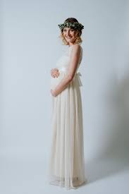 Der beste implantatservice in ihrer stadt. Umstandsbrautkleider Mit Babybauch Fantastisch Aussehen Weddyplace