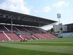 Vezi online video streaming partida de duminică, 18 martie cfr cluj mendapat kesempatan untuk menjadi tuan rumah pada pertandingan kali ini. Stadionul Dr Constantin RÄƒdulescu Wikipedia