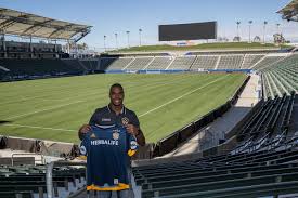 Laurence john fishburne iii (born july 30, 1961) is an american actor, playwright, producer, screenwriter, and film director. La Galaxy Ii On Twitter Welcome To Losdos Denzel Slager Https T Co 9p56drg29t