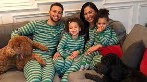 The pair met at church when they were teenagers, and though they didn't. Basketball Star Stephen Curry Ist Wieder Papa Geworden