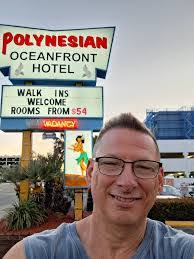 Robert Schronce's Instagram, Twitter & Facebook