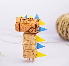 Figuras con tapones de corcho. 10 Manualidades Originales Con Tapones De Corcho Handfie