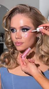 Недавно я познакомилась с продуктами косметического бренда @sergeynaumov  🤍, Уникальный продукт, который я попробовала это хайлайтер под глаза  RECENTLY ADDED , придает свежесть взгляду и легкое влажное ...