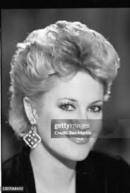 16,413 Melanie Griffith Photos & High Res Pictures