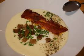 Tiroler Graukase Rezept Graukasesuppe Region Hall Wattens Blog Region Hall Wattens Blog Rezepte Lebensmittel Essen Ideen Furs Mittagessen