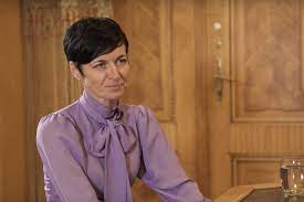 Splň si povinnost, ať na ni nemusíš myslet. Lenka Bradacova Byla Jsem Premiantkou Vsehrd Spolek Ceskych Pravniku