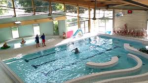 Bulle Geante Piscine Plein Soleil A Evreux Youtube