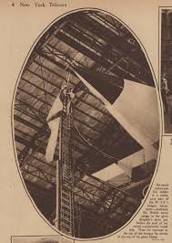 File:Tying a flag to the tail of the Airship R34 1919.jpg - Wikimedia  Commons