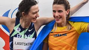 Трехкратная и действующая чемпионка мира в прыжках в высоту мария ласицкене, которая получила повреждение задней поверхности бедра накануне олимпиады, успешно выступила на своем втором старте после травмы, выиграв. Bsjeznet5eqhmm
