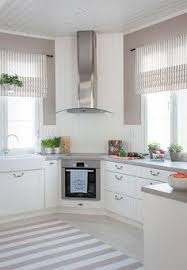 Raffrollos Ihre Moderne Fensterdekoration In 2019 L731lb Kuchen Design Ideen Kuchen Design Kuchendesign