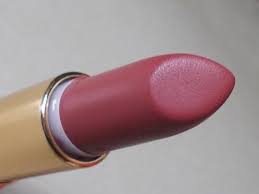 Bright red lipstick by revlon that is smooth on application. Revlon Super Lustrous Matte Lipstick Seductive Sienna