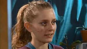 Los recuerdos de Caitlin se borran cada noche mientras duerme a causa de  una lesión