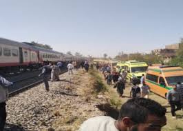 ده بيكرر كلام وزير النقل اللي قال أغلب حوادث القطارات من المساجد اللي أما أغرب المقاطع أو (أطرفها) التي تداولها النشطاء؛ فهي لسائق أوقف القطار في غير محطته. 6mdos69fuftxm