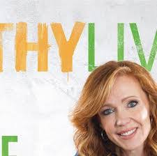 Heidi Ressler's Instagram, Twitter & Facebook