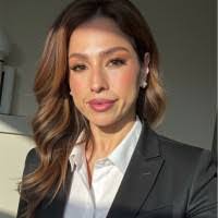 Laura Cisneros's Instagram, Twitter & Facebook