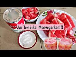 Punya lah lapar sampai aku makan 2 bungkus maggi tomyam.hu5x. Jus Tembikai Campur Susu Yang Mudah Sedap Dan Menyegarkan Youtube