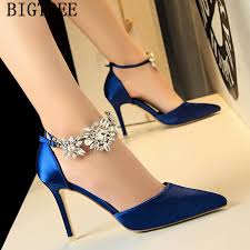 Livraison rapide et offerte dès 45 euros d'achat. Mary Jane Chaussures Mariage Talons Chaussures Habillees Femmes Escarpins Strass Talons Bleu Chaussures Talons Hauts Sandales Femmes Chaussure Femme Talon Aliexpress