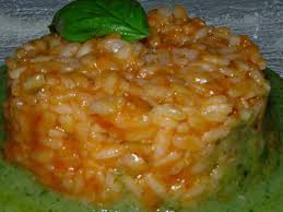 El risotto con mozzarella y tomate es una receta muy rápida, es fresca y mediterránea 100%. Risotto Con Pomodoro E Basilico Mangiare Bene