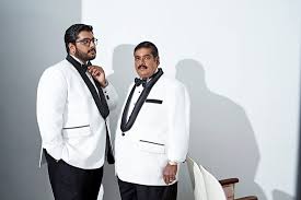 Paiya video songs adada hd lotus dvd flv. Datuk Doraisingam Pillai And Karthiik Doraisingam Are Charting A New Chapter For Lotus Group