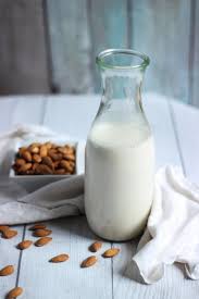 Comment Faire Du Lait D Amande Maison Elle Mijote Quelque Chose