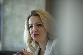 Winfried und gerlinde kretschmann sind seit 1975 verheiratet. Cdu Vorstandlerin Akpinar Eine Schwabische Konservative Aus Ostanatolien Baden Wurttemberg Stuttgarter Nachrichten