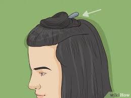 Check out the best youtube tutorials to do beachy waves on short hair with a flat iron, a wand, a curling iron, a deep waver, and some heatless wave techniques. 3 Ways To Do Beachy Waves With Short Hair Wikihow