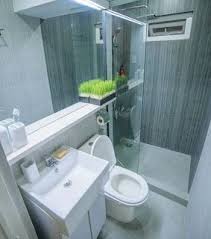 Desain kamar mandi kloset jongkok shower. Desain Kamar Mandi Minimalis Kloset Duduk Dengan Shower Pembatas Kaca Dan Wastafel Di Dalam 20 Des Modern Bathroom Micro Bathroom Ideas Bathroom Design Small