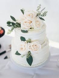 Looking for a wedding cake that will stand out from all the rest? Simple White Wedding Cake With Flowers Addicfashion