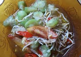 Resep sayur oyong telah ada sejak jaman dahulu kala dan terpelihara sampai sekarang dengan cukup baik. Resep Tumis Oyong Toge Dapur Ibun Rumah Resep 100 Ribu Resep Masakan Indonesia Enak Dan Lezat