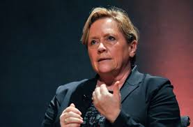 Dafür braucht susanne eisenmann eine spd, die sich auf die rolle des juniorpartners der union einlassen will. Y49bc3g Oi9wtm