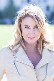 Leverage" The Reunion Job (TV Episode 2010)