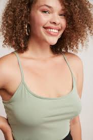 Dámské velké body Mindy Green Plus velikosti s ramínky, které zcela  zakrývají tělo