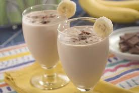 Smoothie Banane Chocolat Et Cafe Un Delicieux Dessert Facile Banane Chocolat Smoothie Banane Chocolat Smoothies Banane
