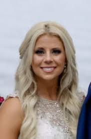 Lacey Yates's Instagram, Twitter & Facebook