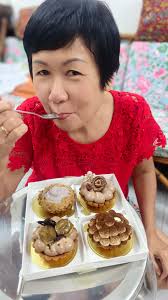 Swee Wong 祝我家母亲大人生日快乐🎂 身体健康最重要💪🏼 🎉🎉🎉🎉🎉