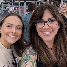 Midnight Sun, an animated series adaptation of Stephenie Meyer's novel and  the retelling of Twilight from Edward Cullen's perspective, is officially  in development.