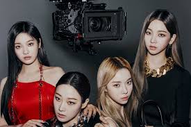 See more ideas about winter, kpop girls, karina. Does Video Show Upskirt Photo Of K Pop S Winter Absolutely Not Label Says Abs Cbn News